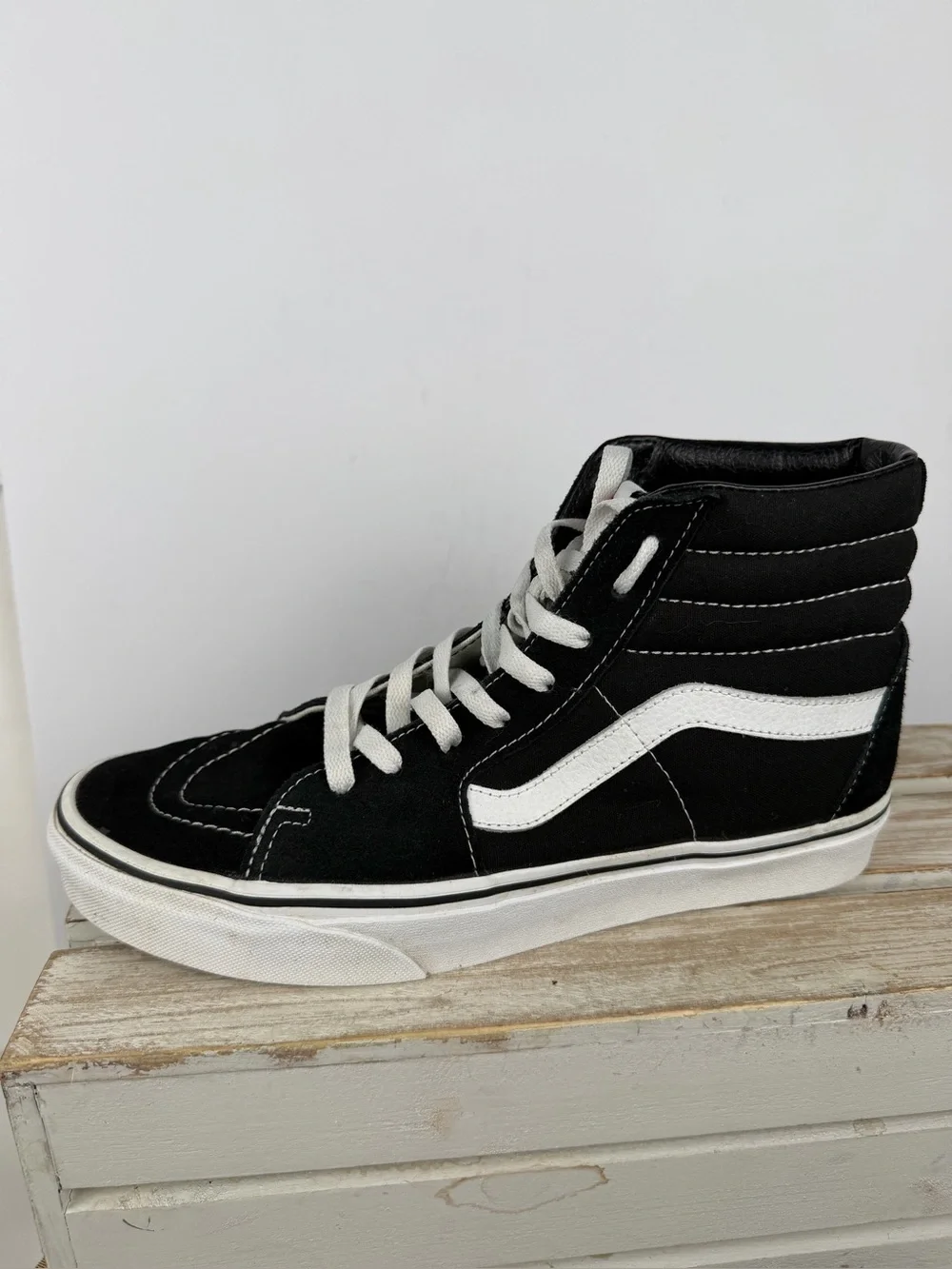 Vans Sk8-Hi high-top shoes black and white unisex sneakers size M9 W10.5